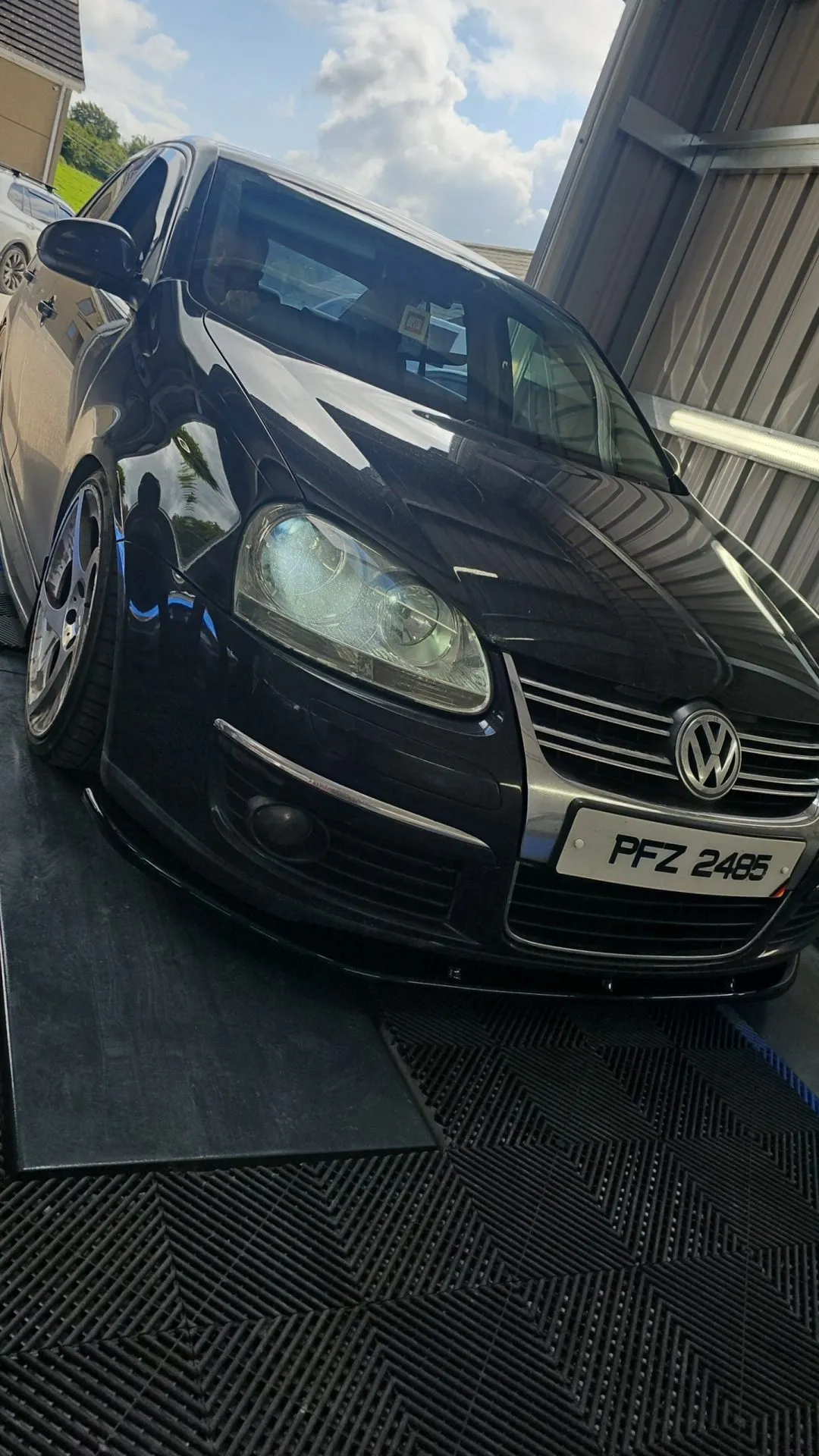 VW JETTA MK5 STANDARD FRONT SPLITTER GLOSS BLACK